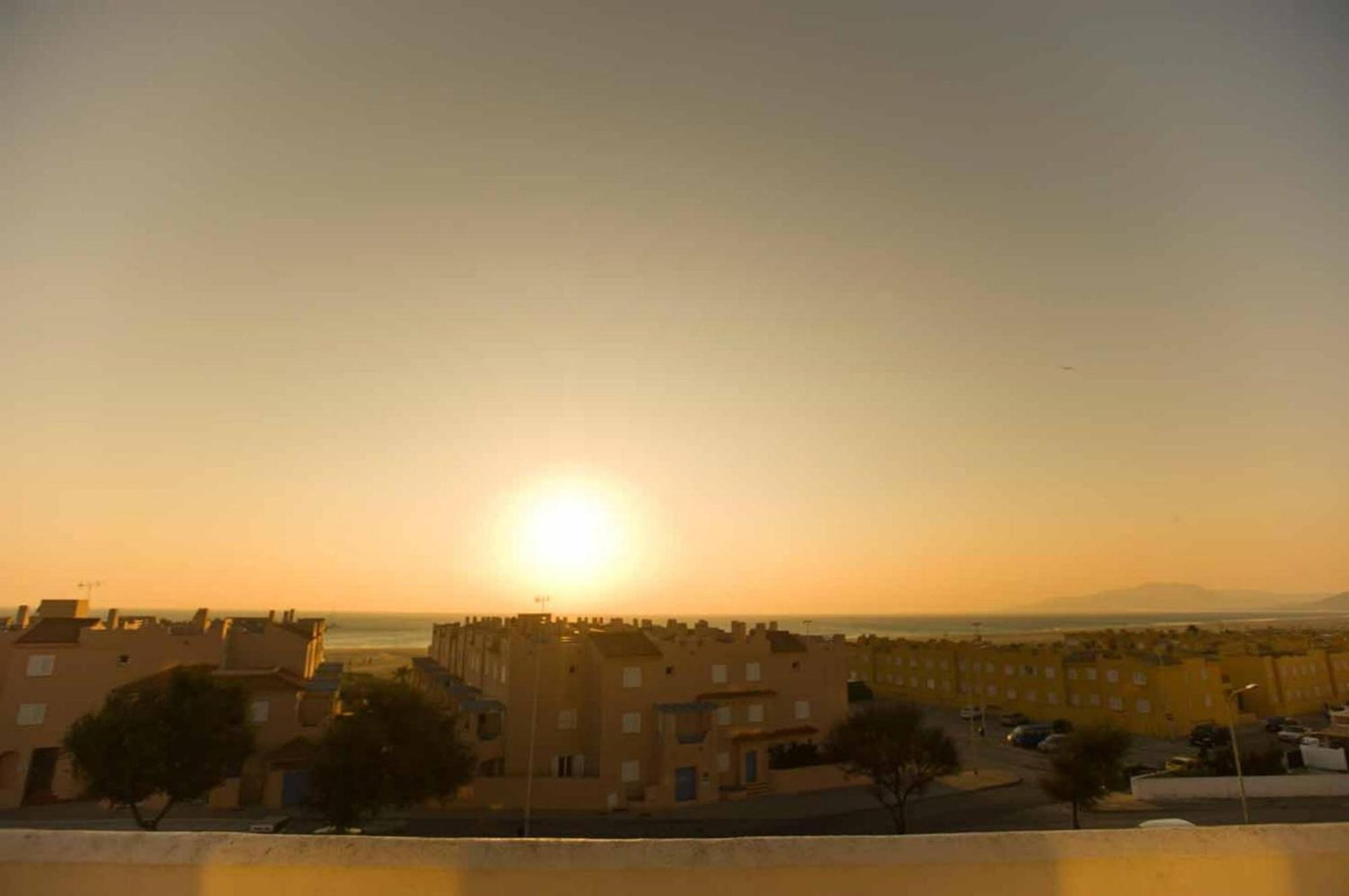 شقة Livingtarifa Atico Altarik المظهر الخارجي الصورة